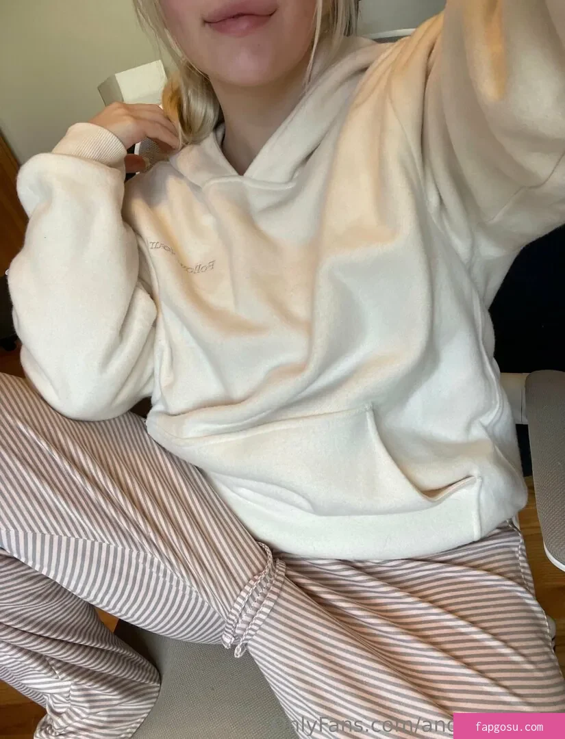 angelicfuckdoll
