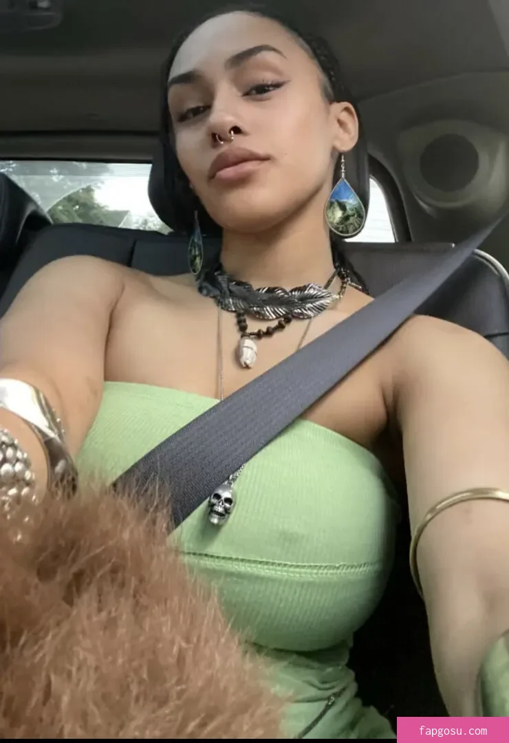 Aaliyeezy