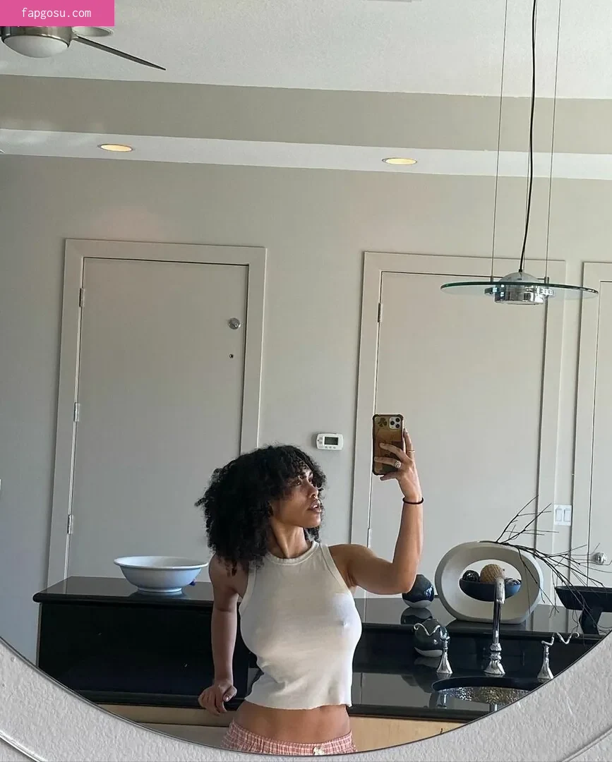 Aaliyeezy