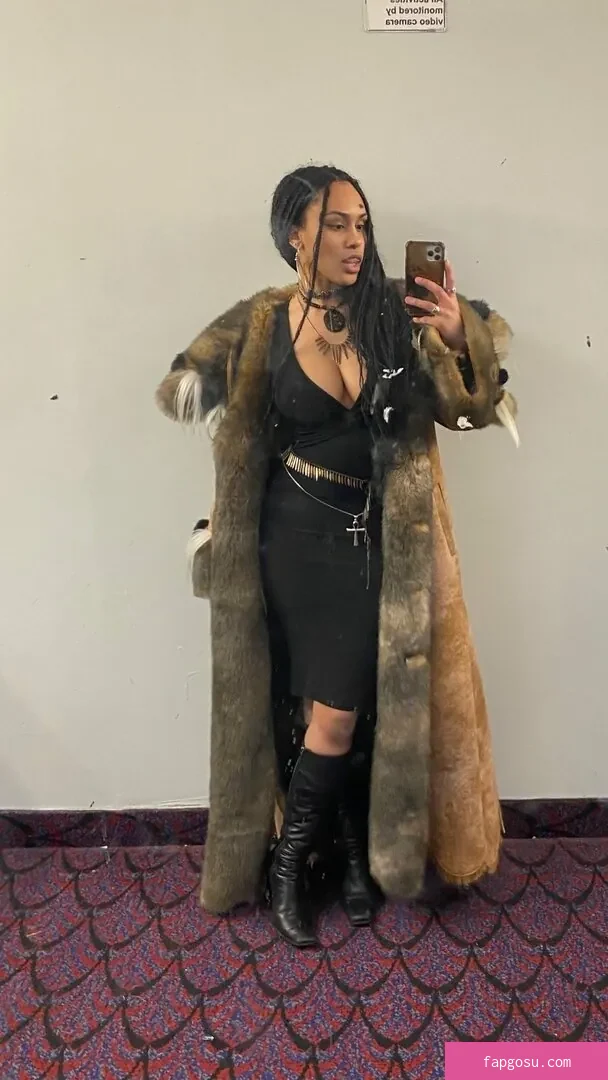 Aaliyeezy