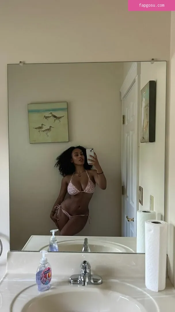 Aaliyeezy