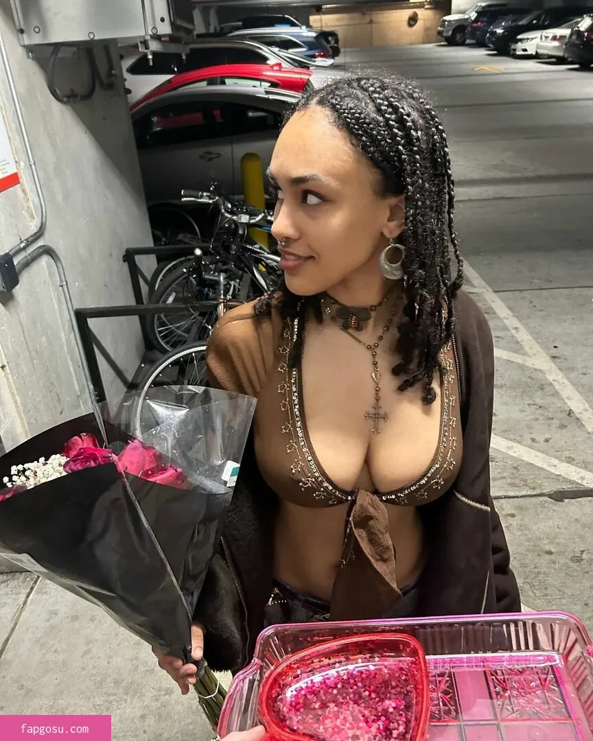 Aaliyeezy