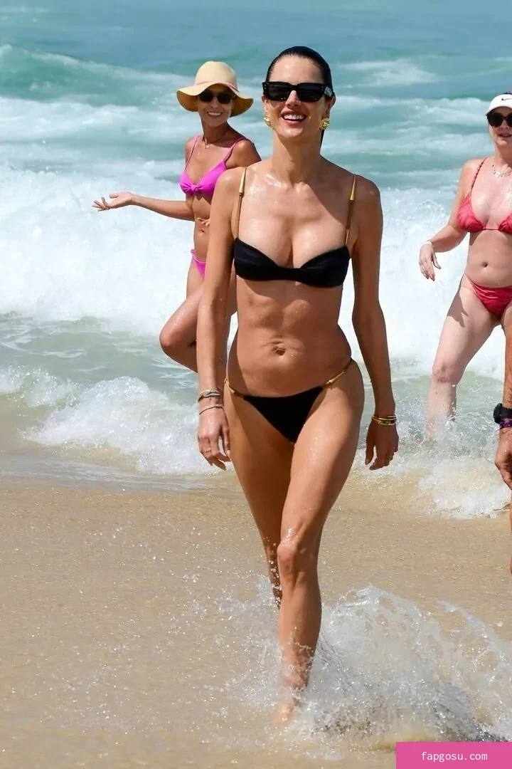 Alessandra Ambrosio - Photo #2562