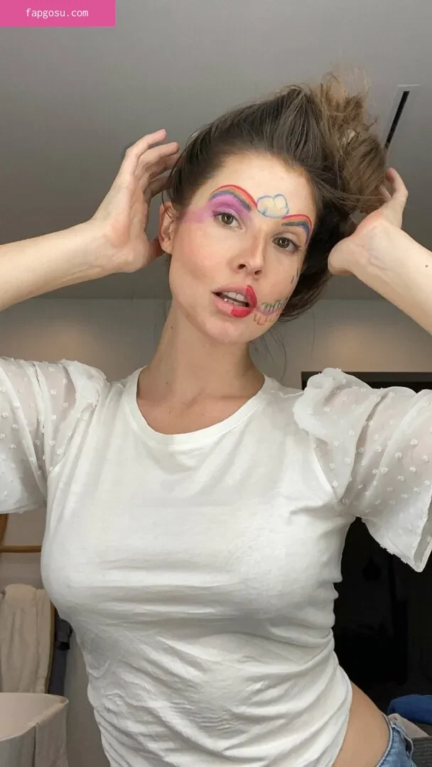 Amanda Cerny