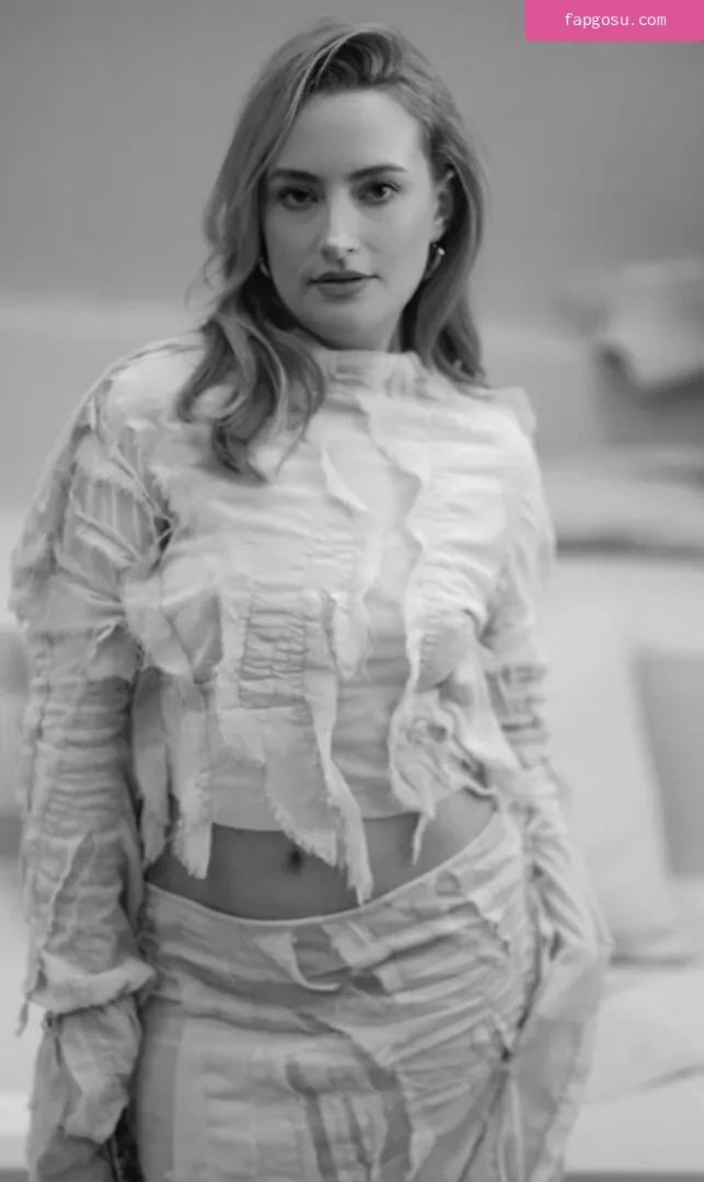 Amelia Dimoldenberg