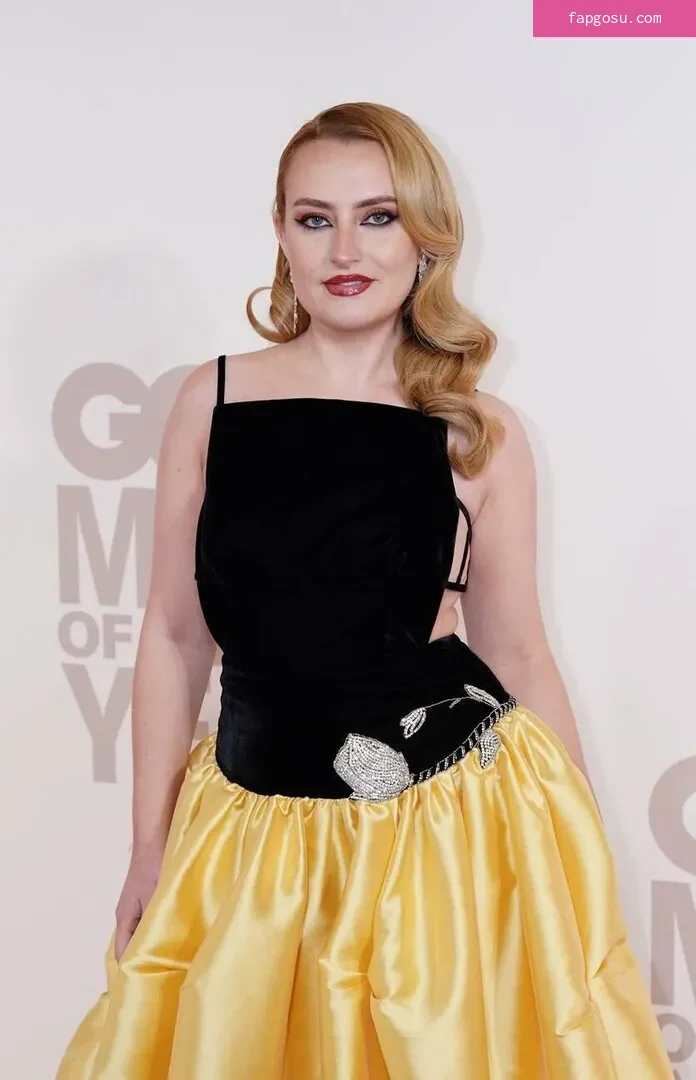 Amelia Dimoldenberg