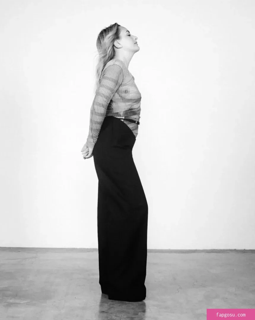 Amelia Dimoldenberg