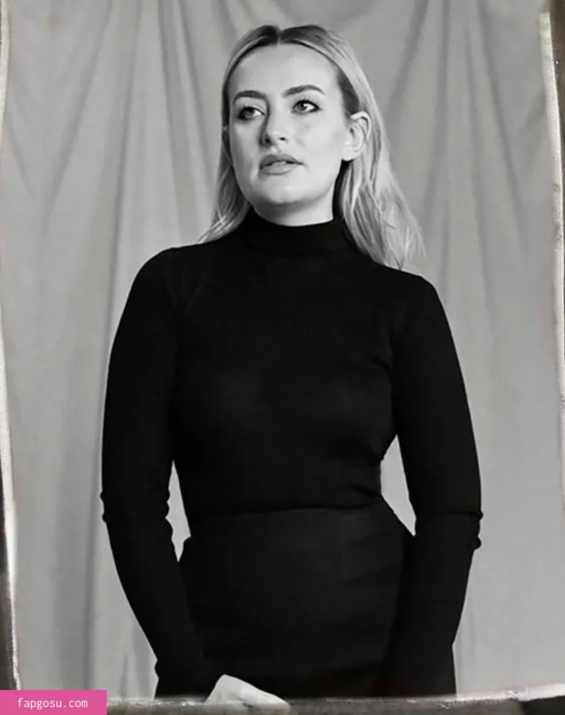 Amelia Dimoldenberg