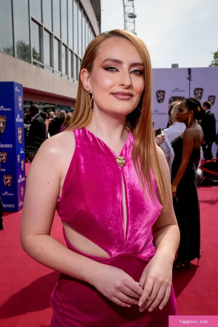 Amelia Dimoldenberg