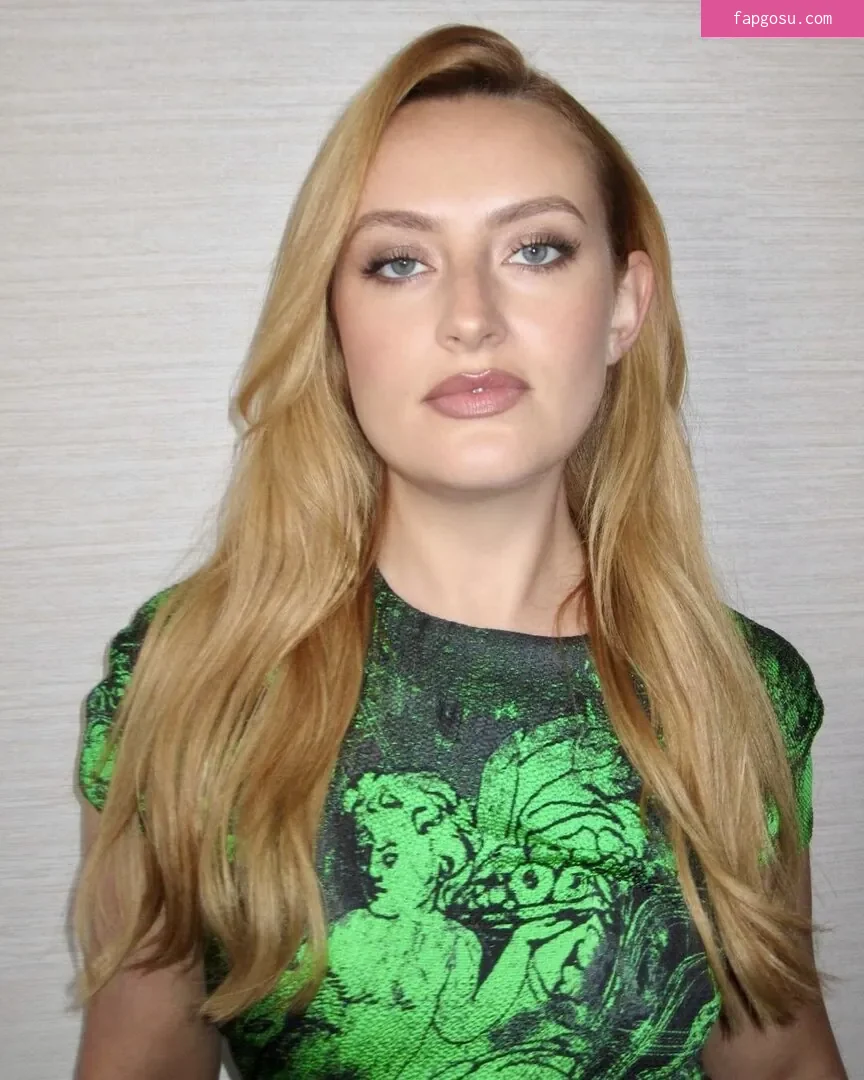 Amelia Dimoldenberg