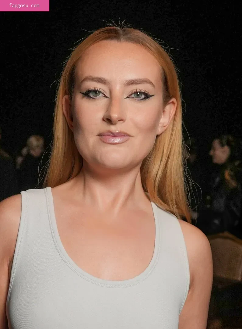Amelia Dimoldenberg