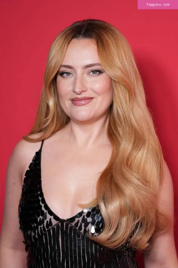 Amelia Dimoldenberg