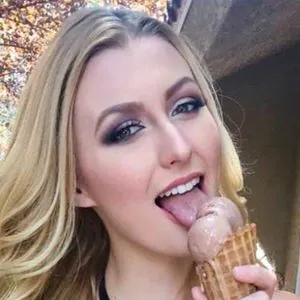 Alexa Grace