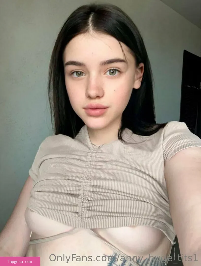 anny_huge_tits1