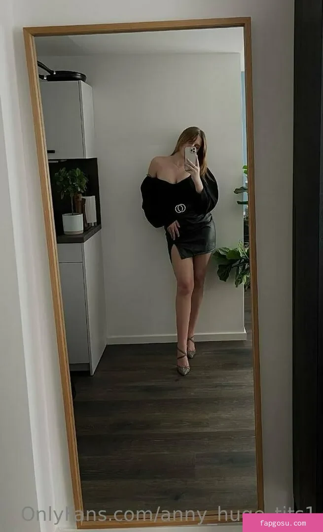 anny_huge_tits1