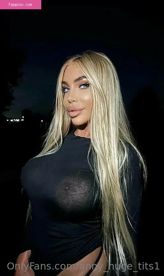anny_huge_tits1