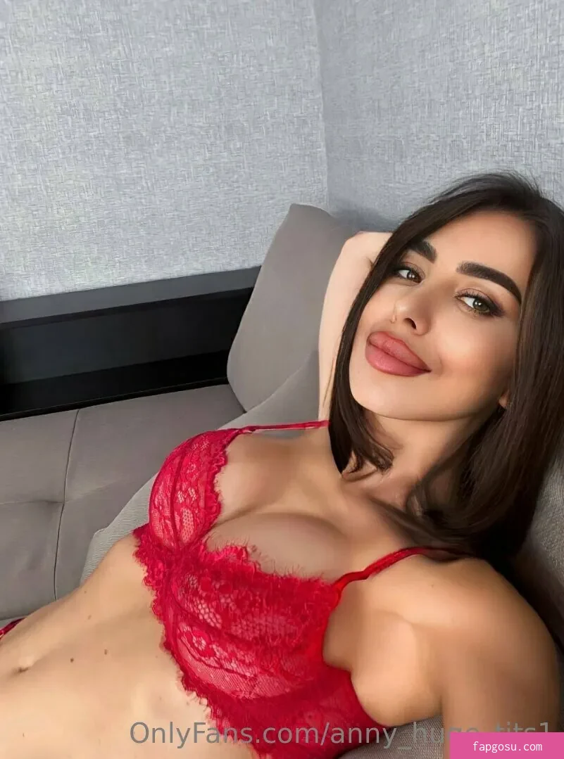 anny_huge_tits1