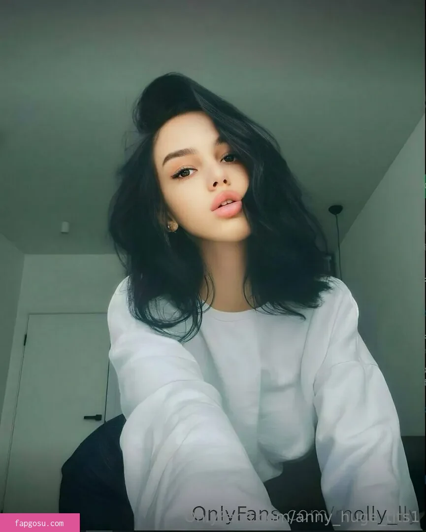 anny_huge_tits1