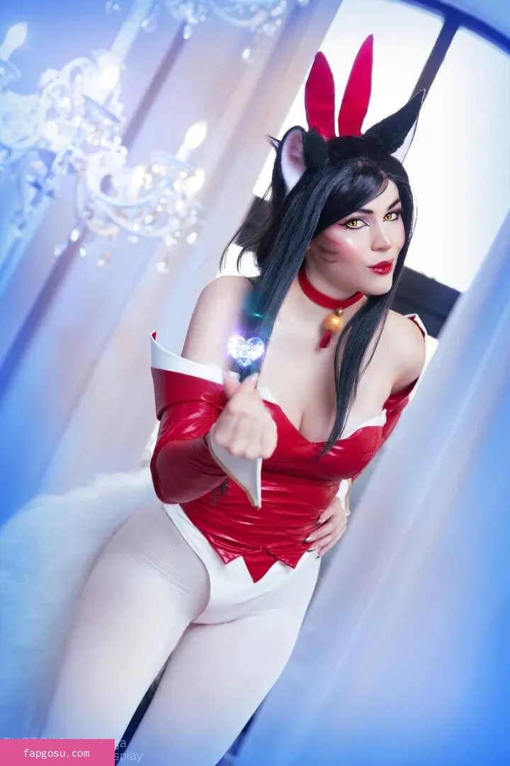 Anya Ichios