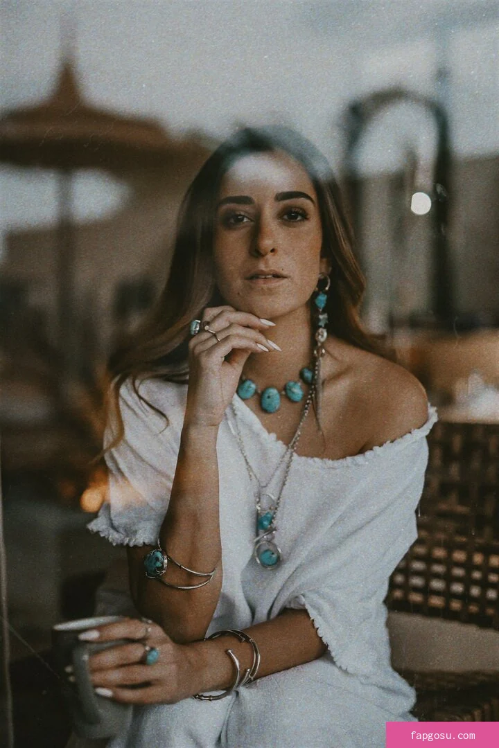 Amina Khalil