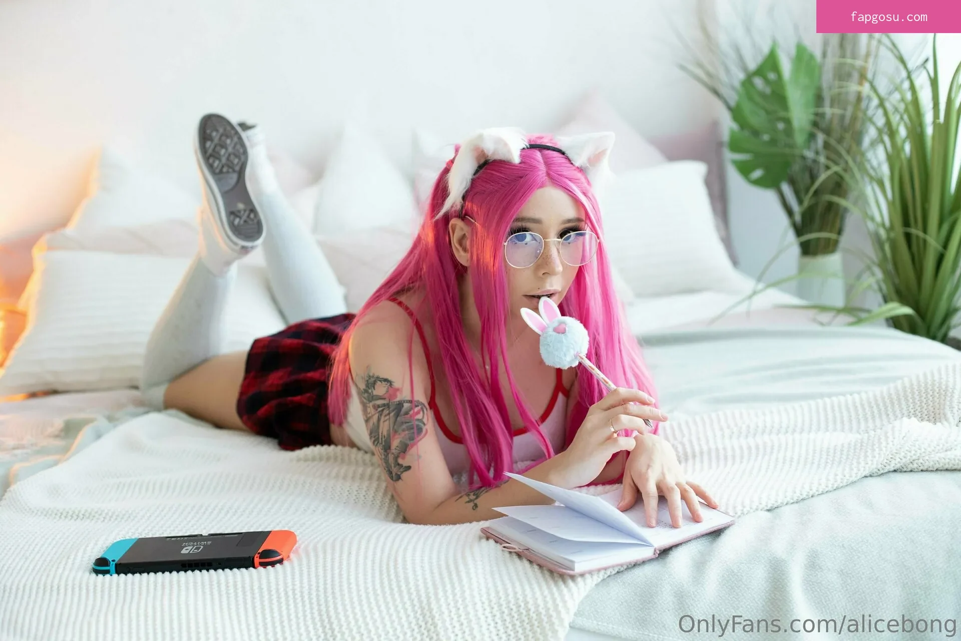 AliceBong