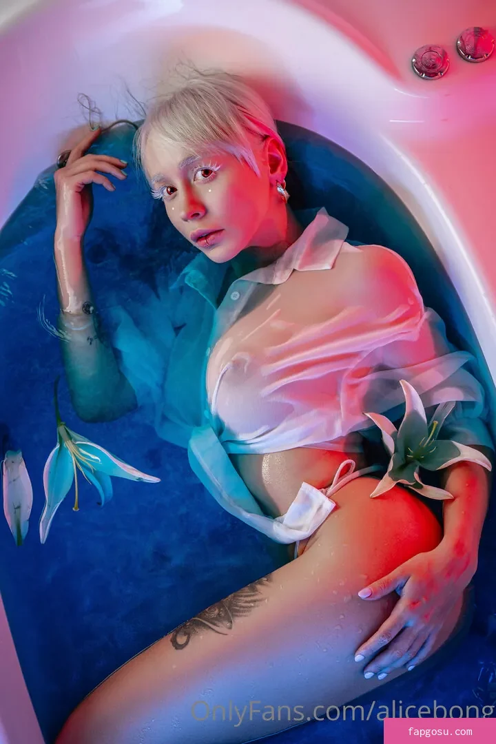 AliceBong