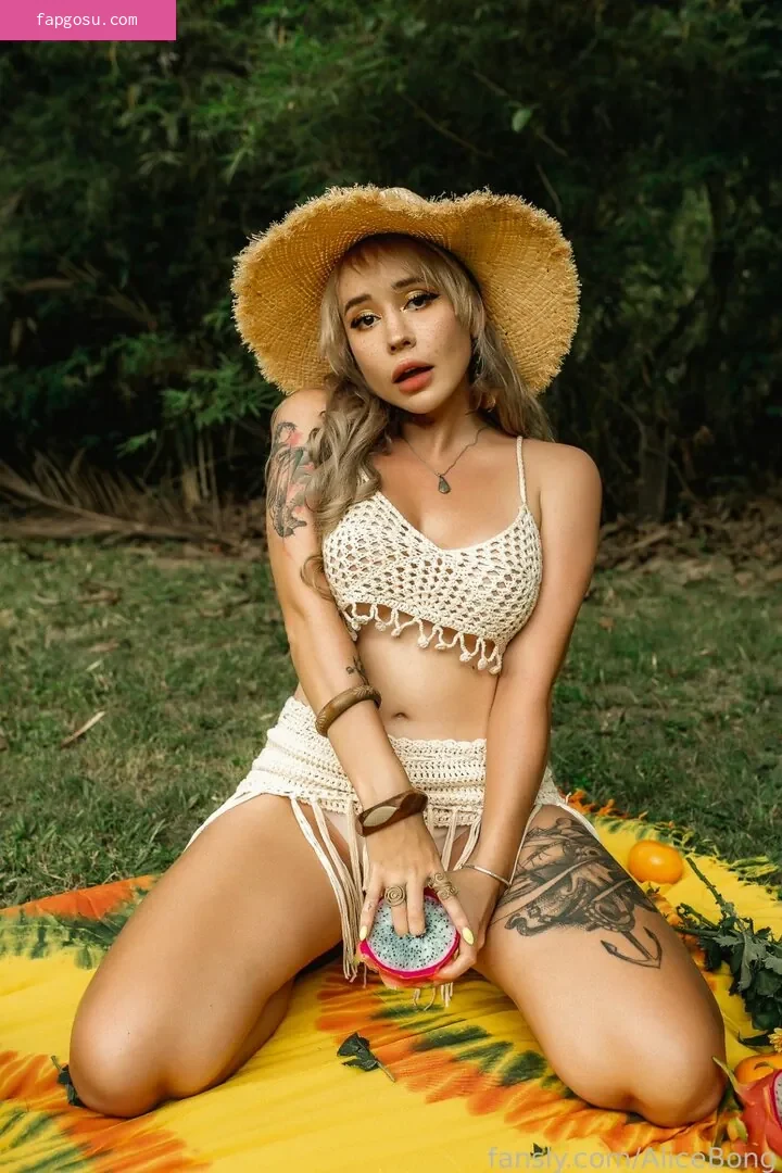 AliceBong