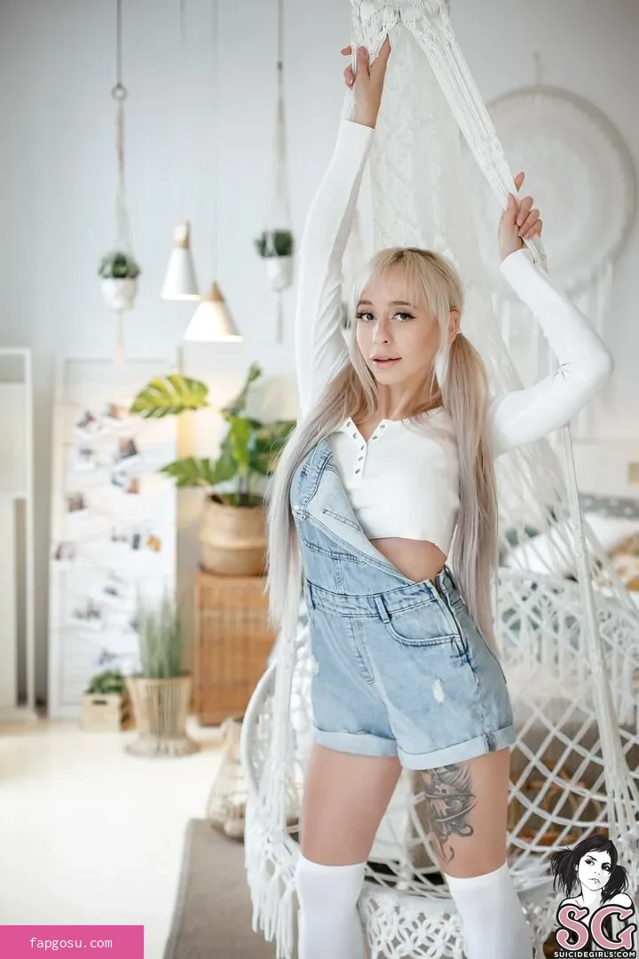 AliceBong