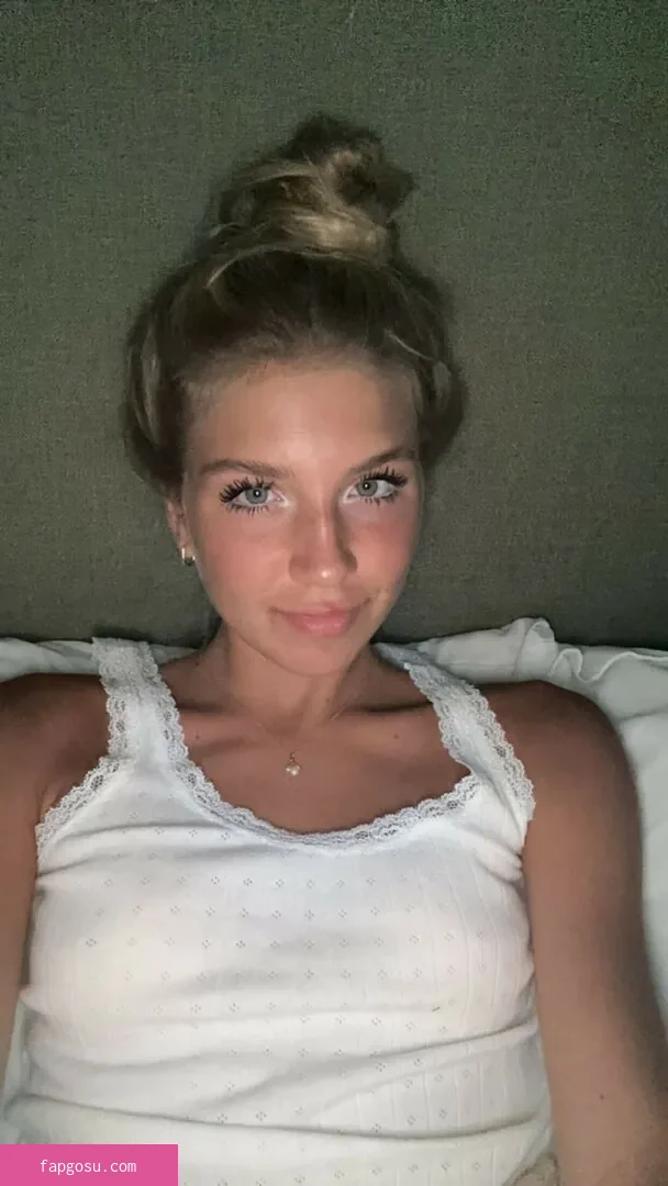 Aniela Leon