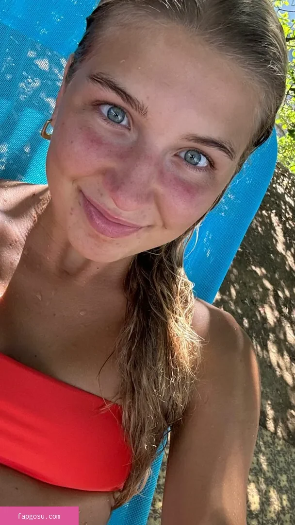Aniela Leon
