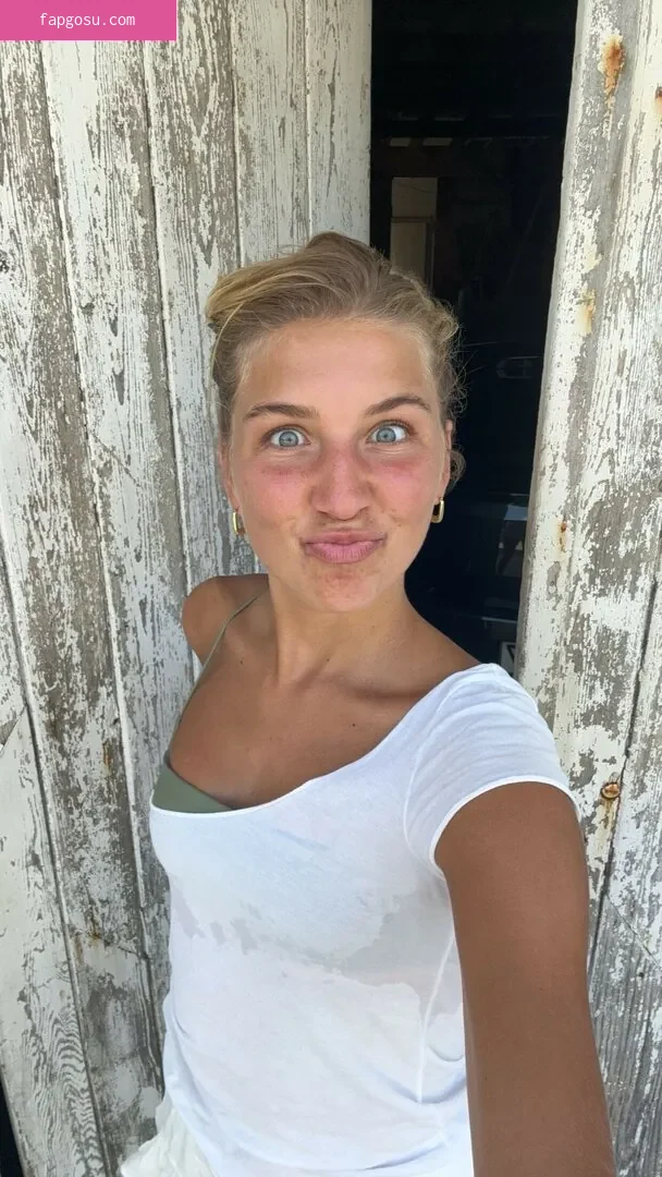 Aniela Leon