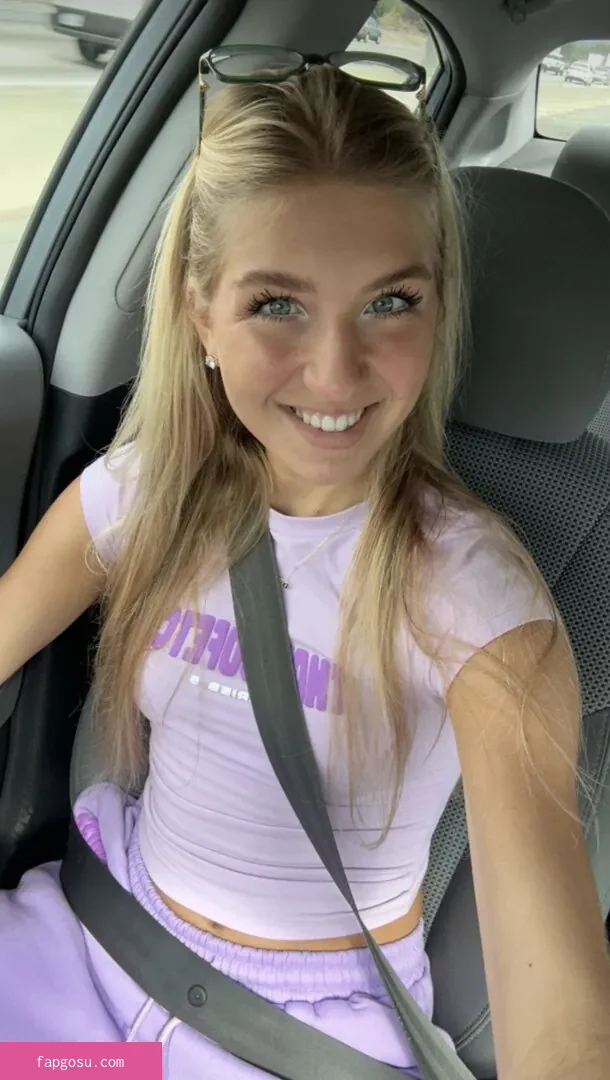 Aniela Leon