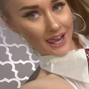 April Mae Xox