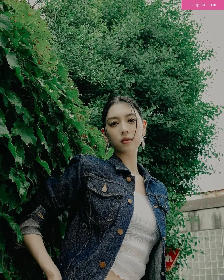 Ayaka Miyoshi