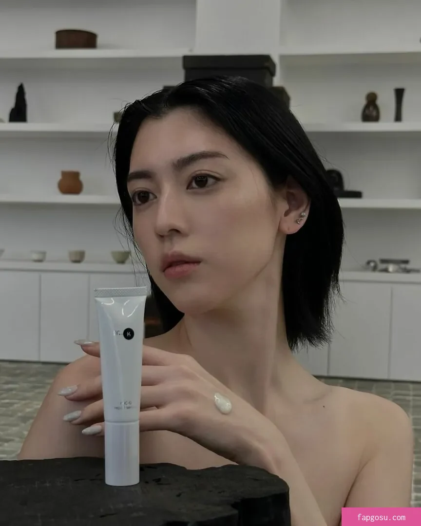 Ayaka Miyoshi