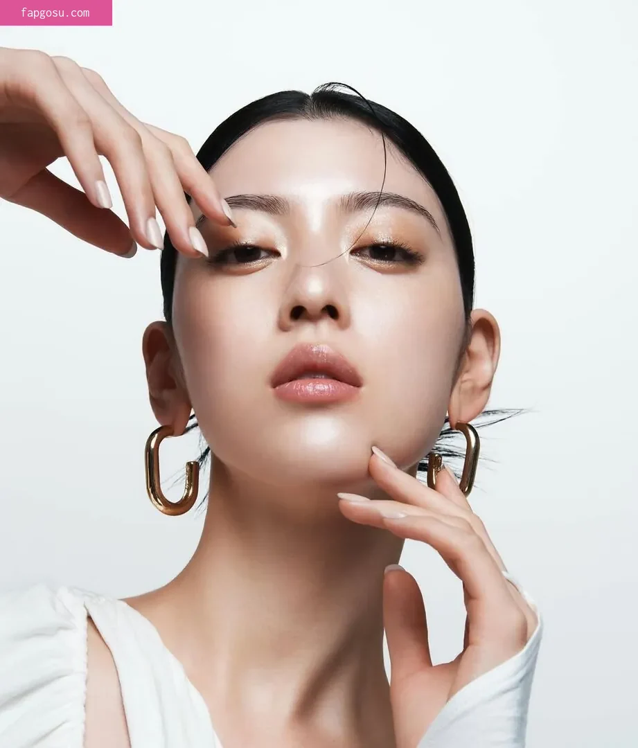 Ayaka Miyoshi
