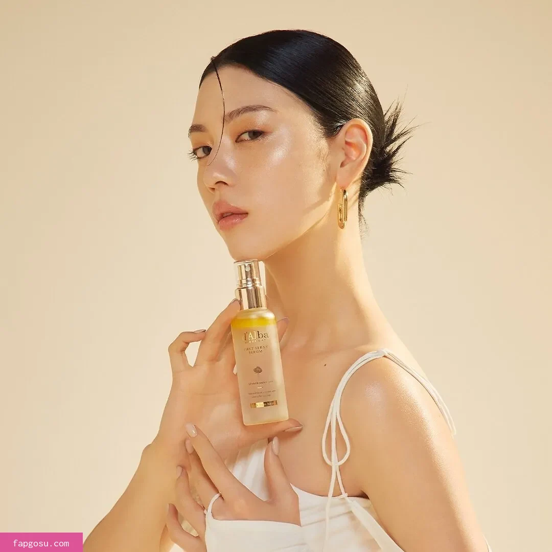 Ayaka Miyoshi