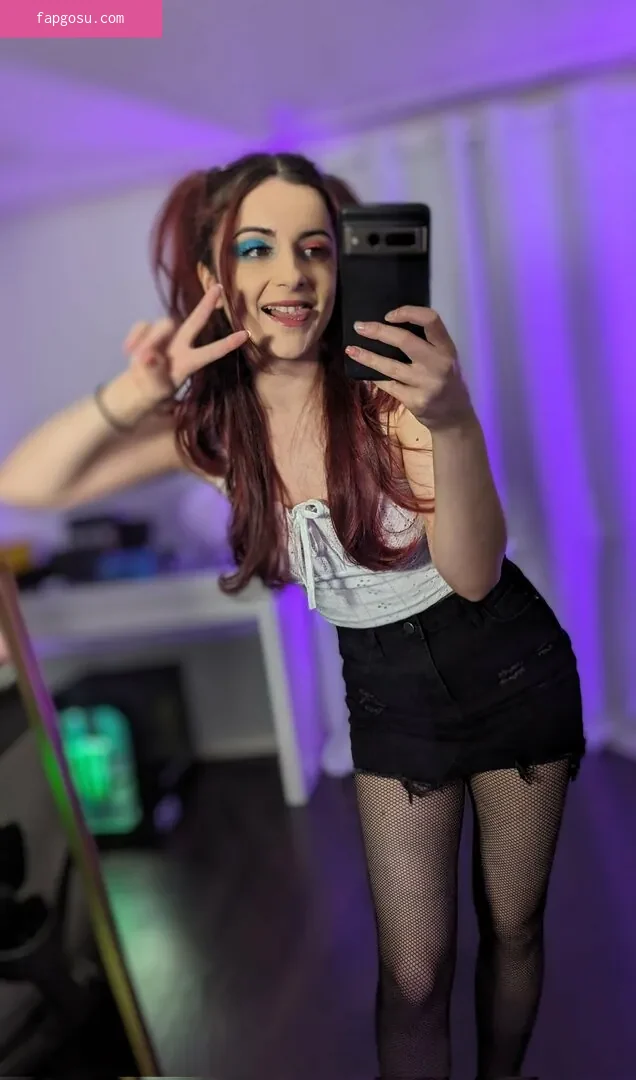 AnnieFuchsia