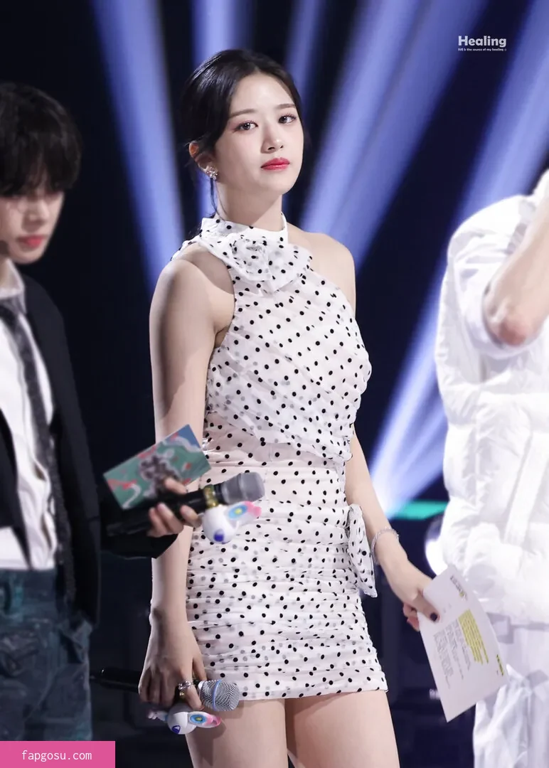 An Yujin 안유진 |