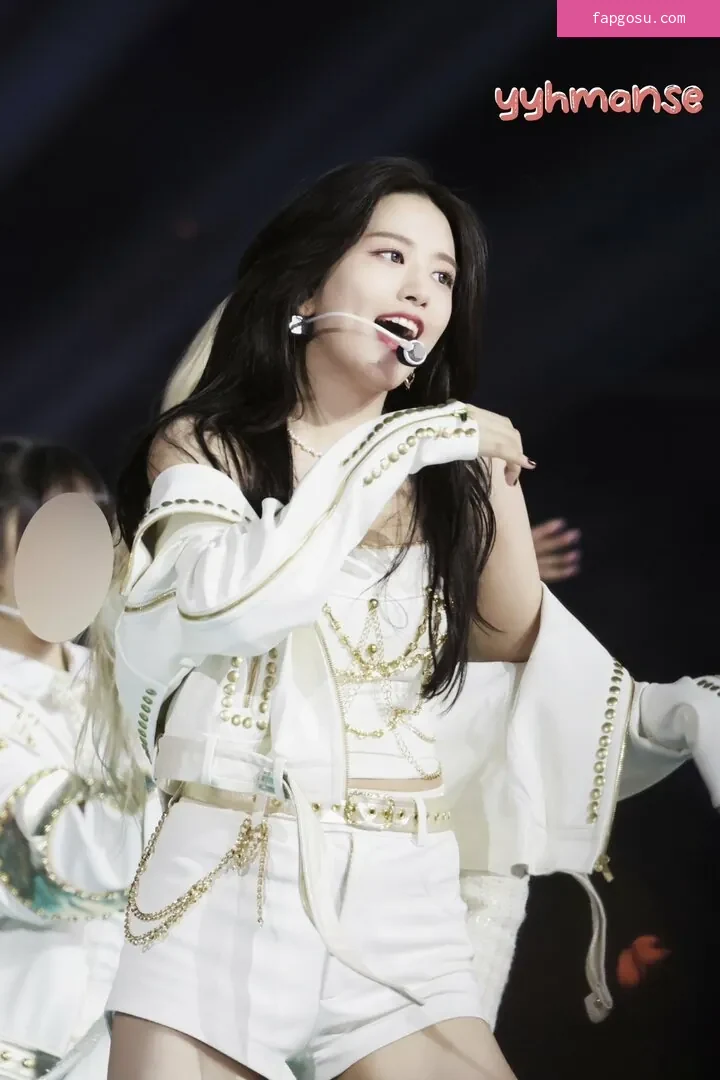 An Yujin 안유진 |