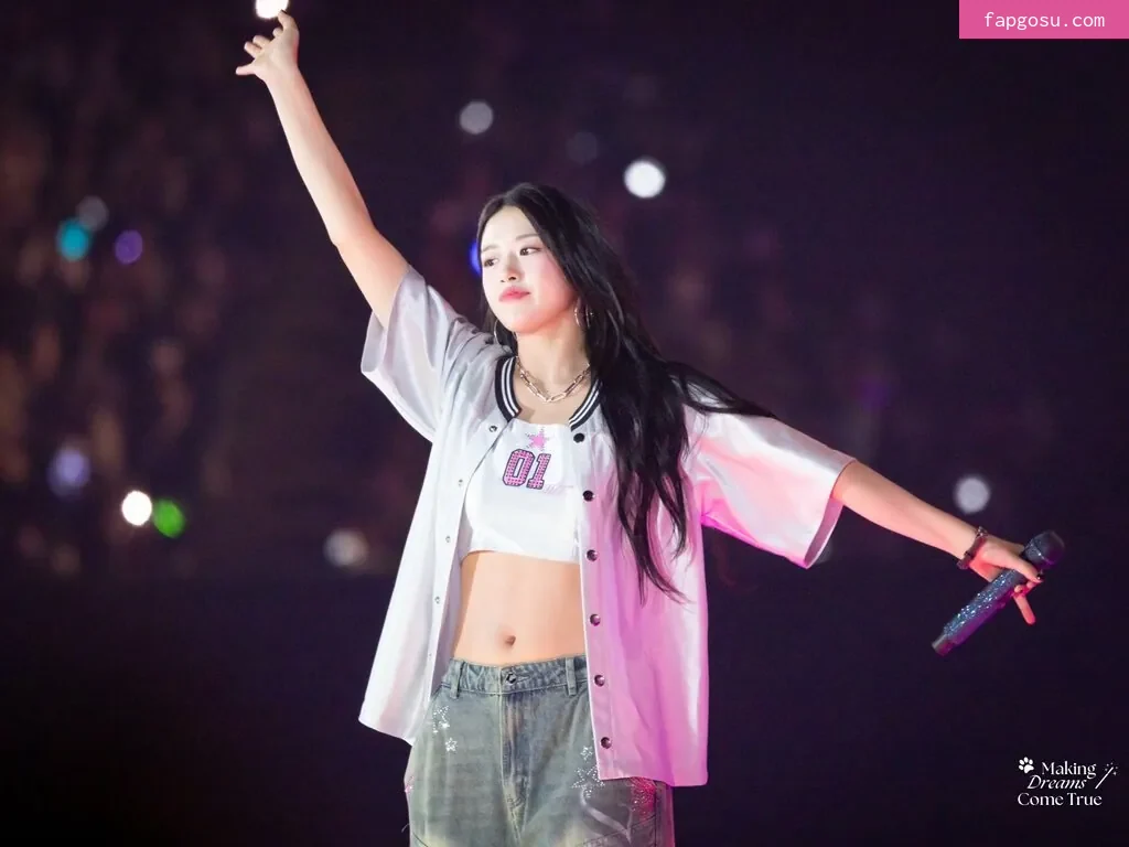 An Yujin 안유진 |