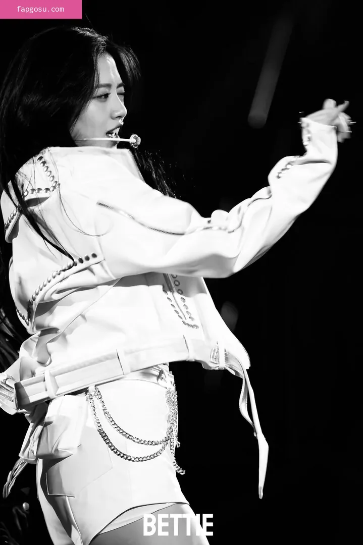 An Yujin 안유진 |