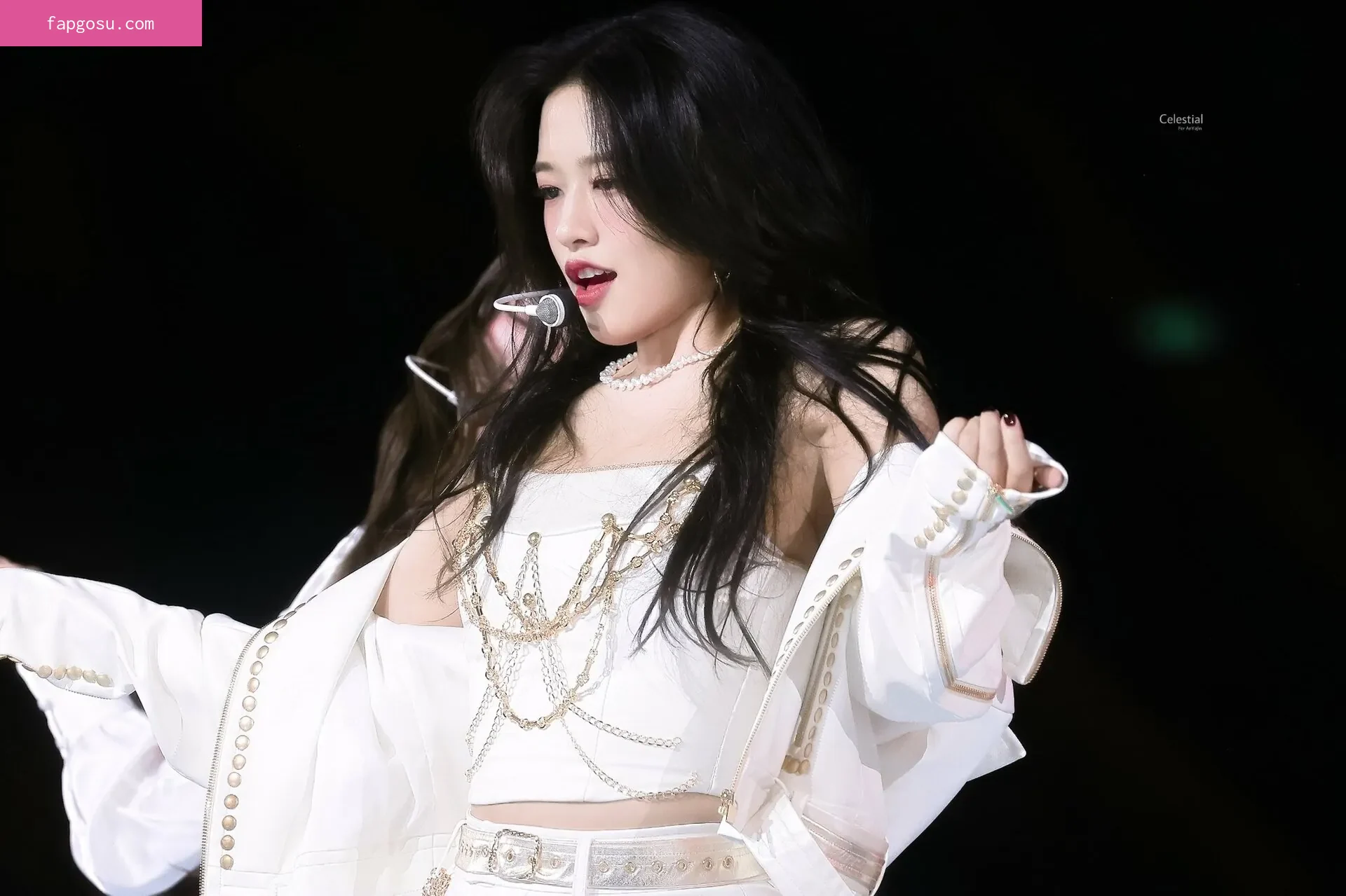 An Yujin 안유진 |