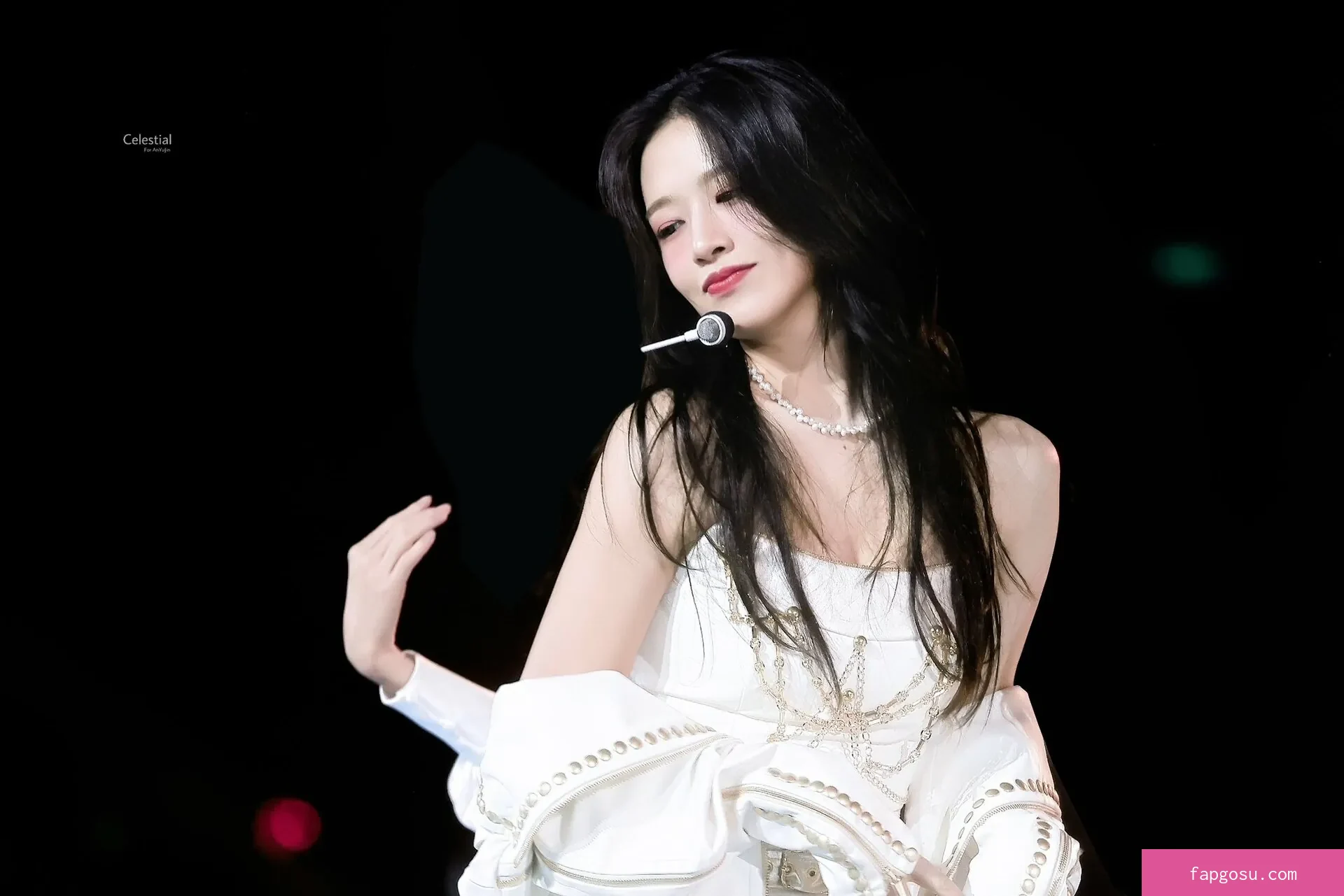 An Yujin 안유진 |