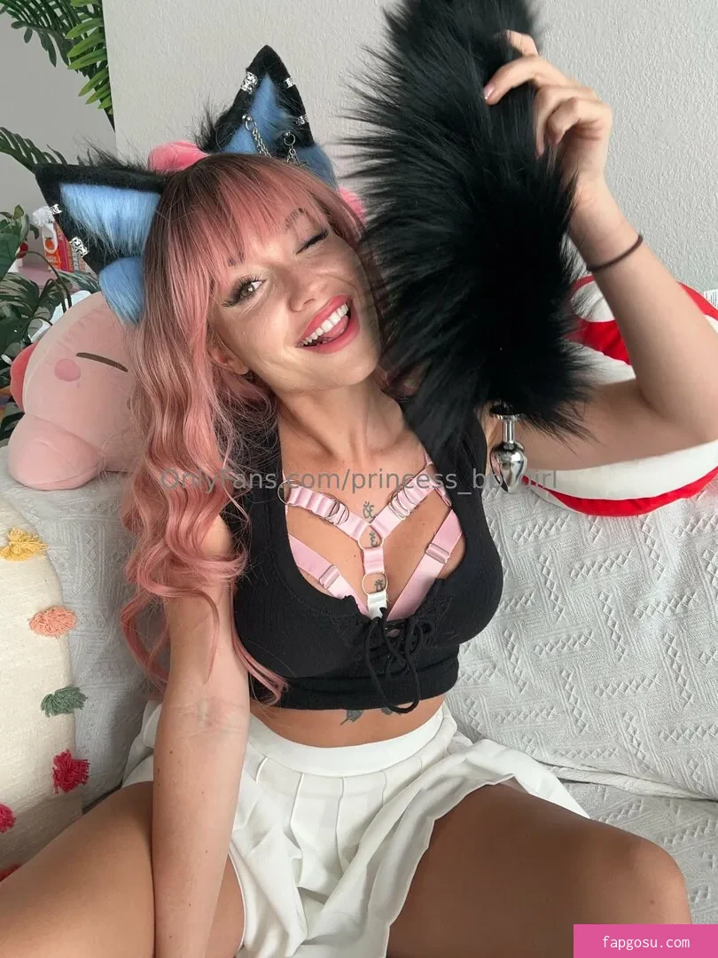 BlondeMauiGirl