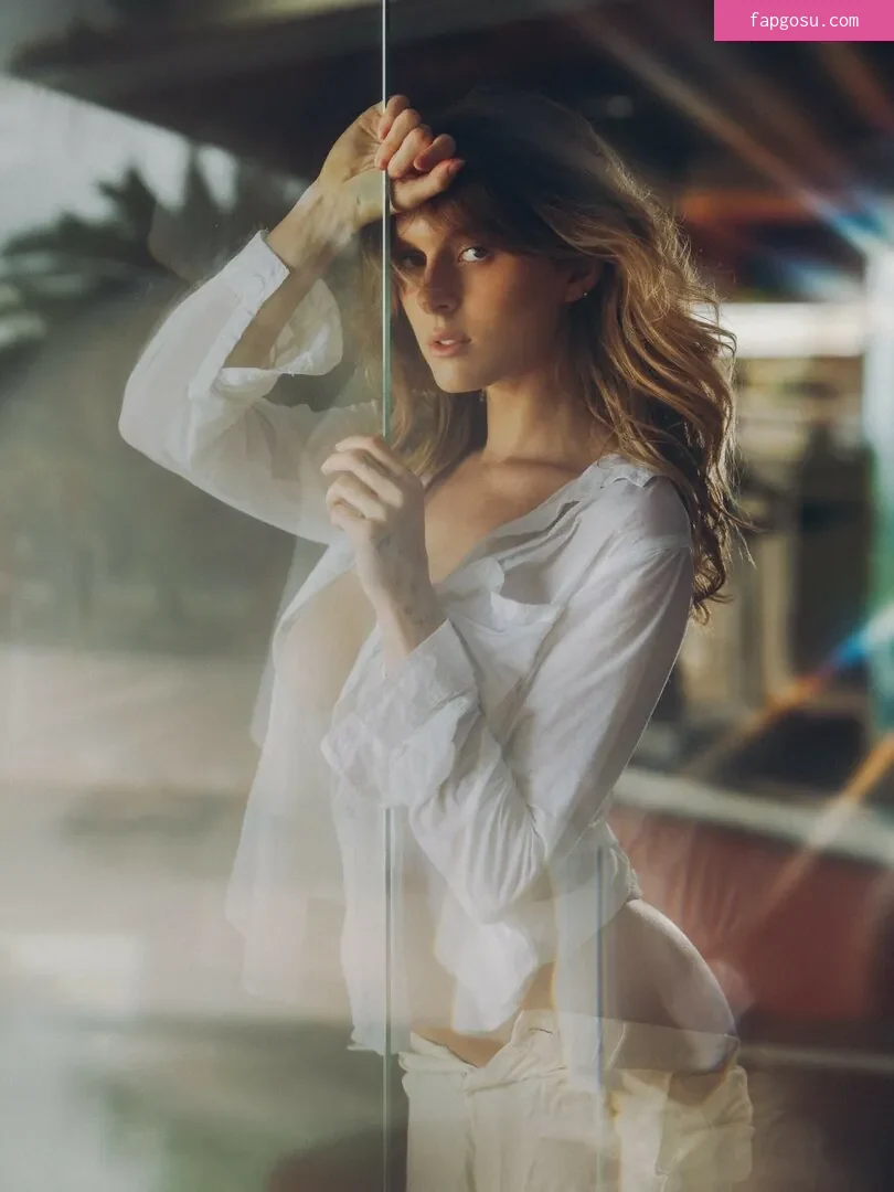 Bella White