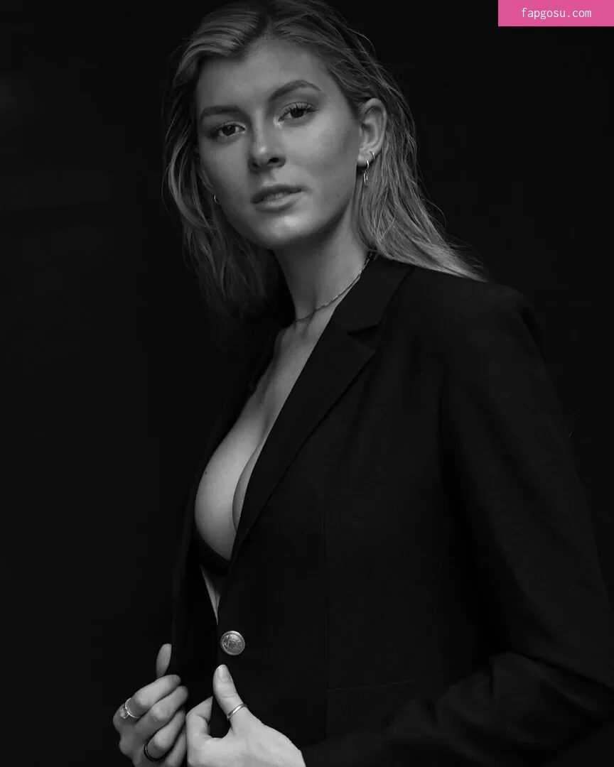 Bella White