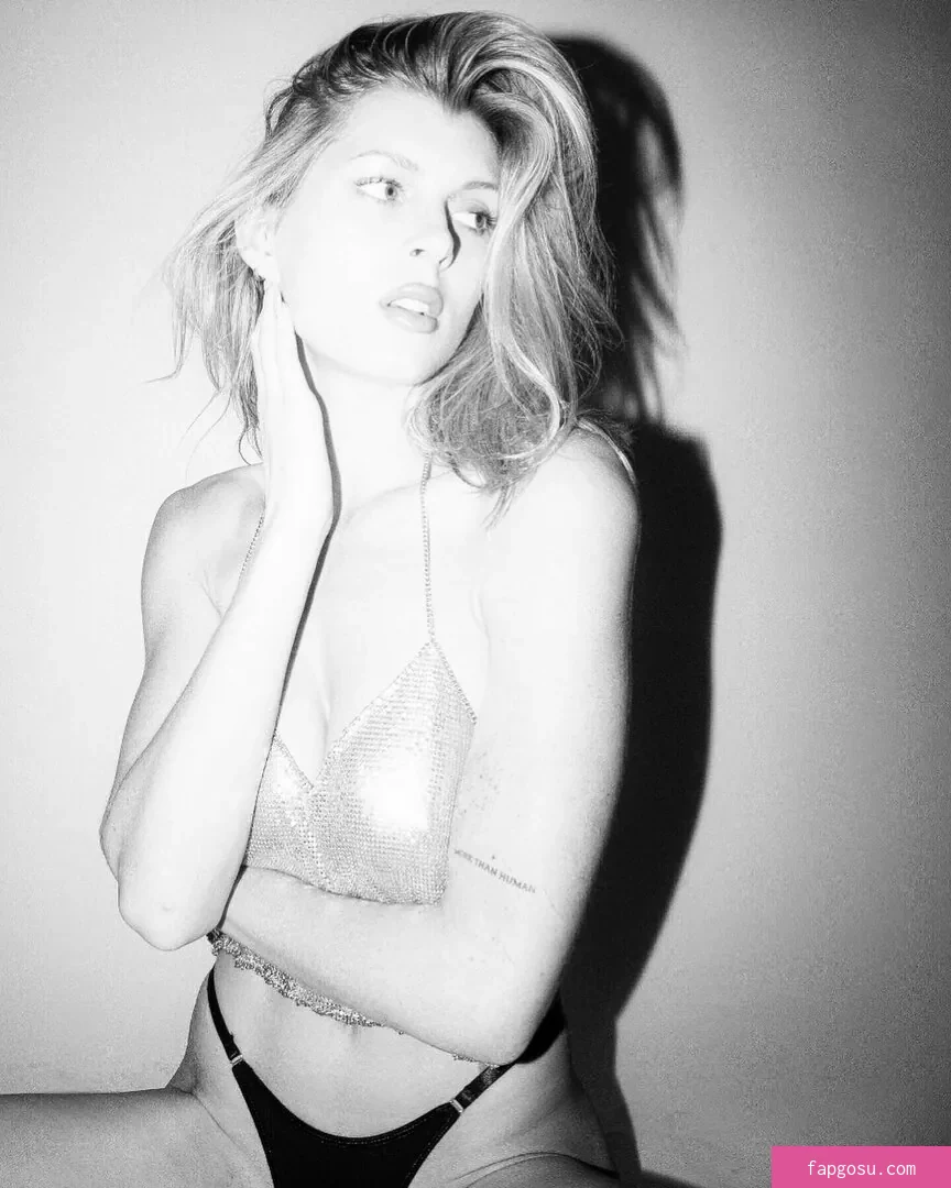 Bella White