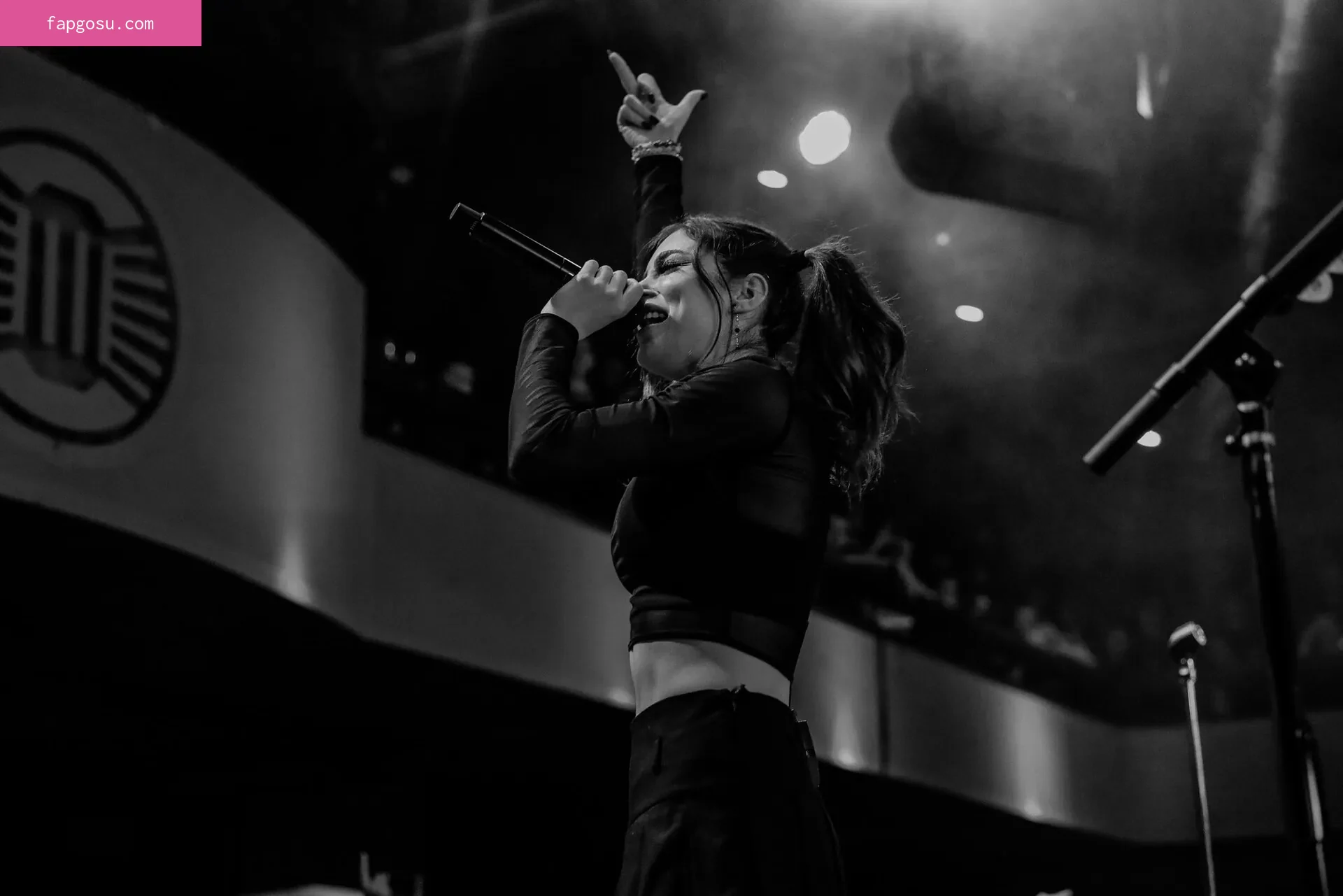 Chrissy Costanza