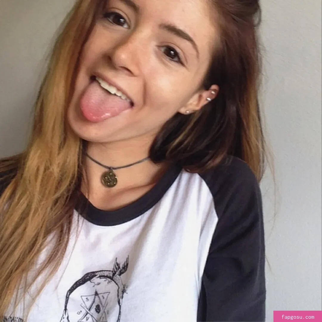 Chrissy Costanza